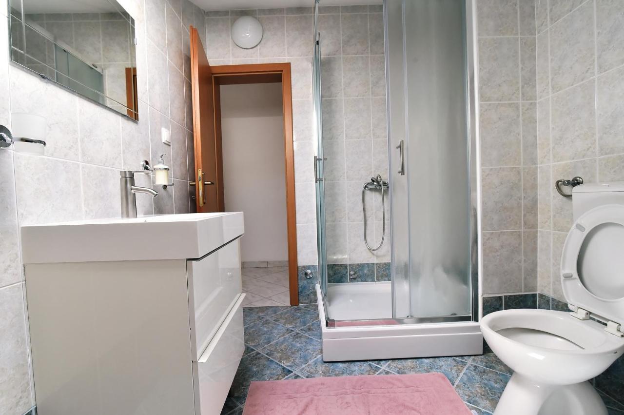 Apartments Luni II Baska  Luaran gambar
